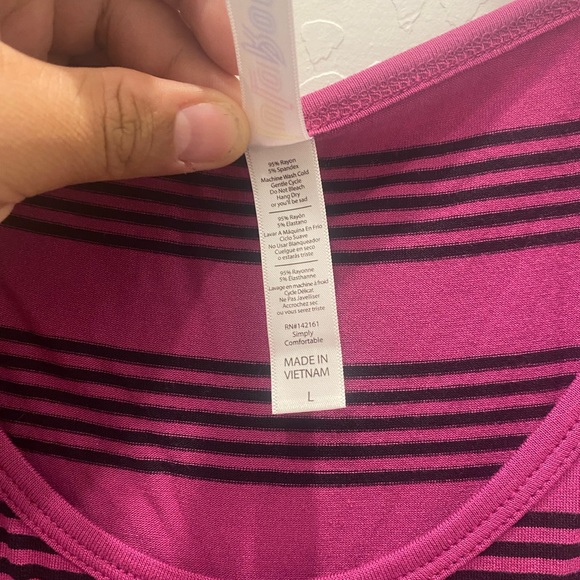 LuLaRoe Classic tee - Picture 3 of 4